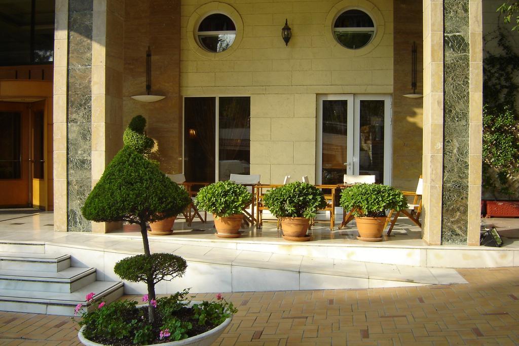 Nepheli Hotel Thessaloníki Exteriör bild